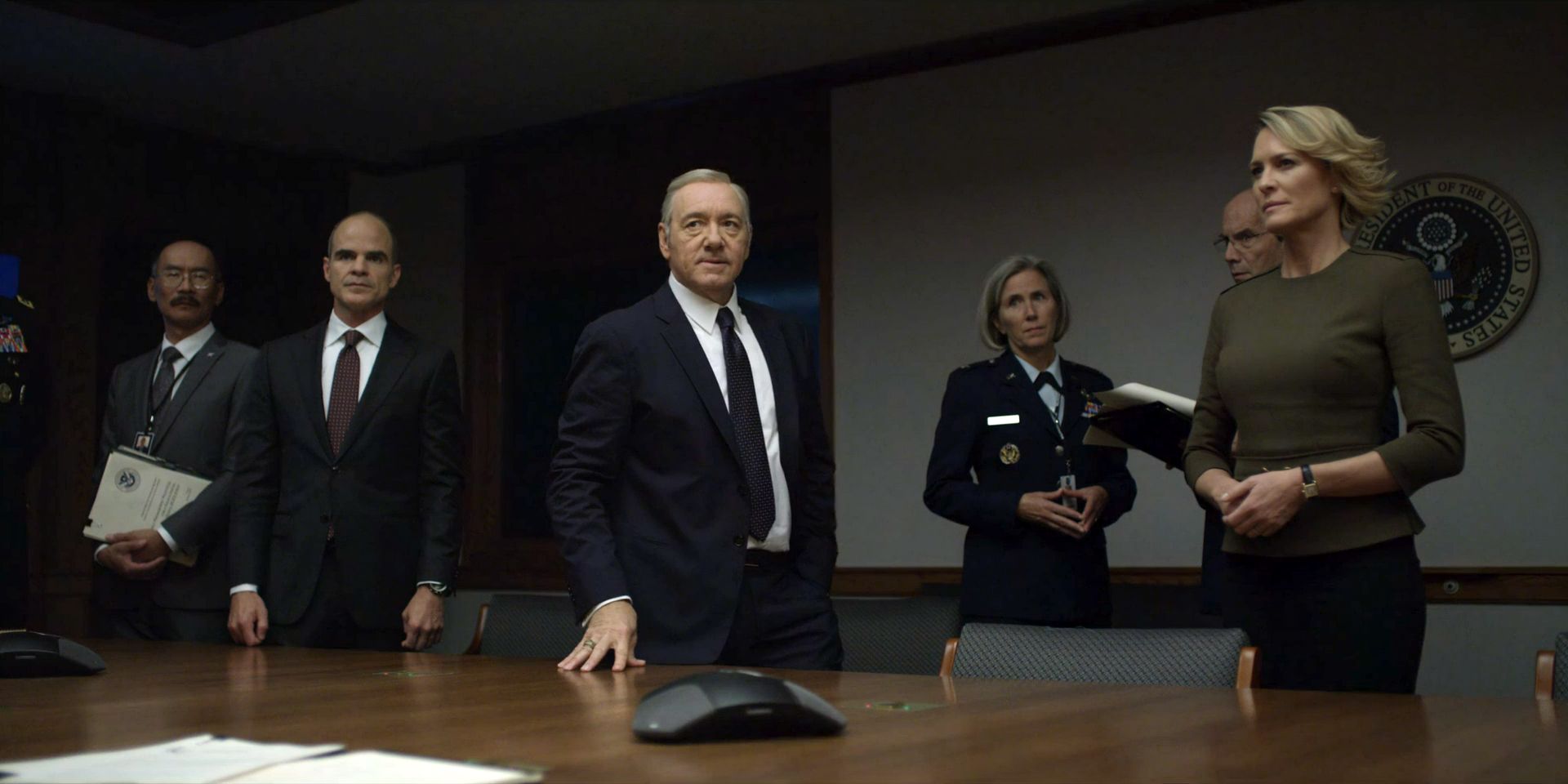 Карточный домик 5 сезон 7 серия