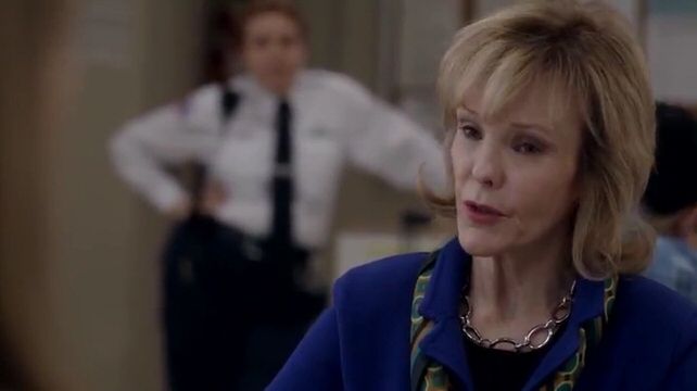 Оранжевый — хит сезона 6 серия