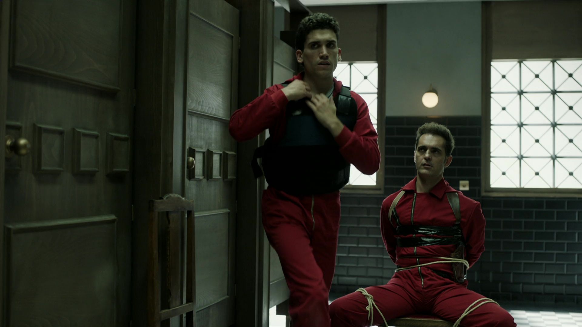 Бумажный дом 10 серия Бумажный дом 10 серия