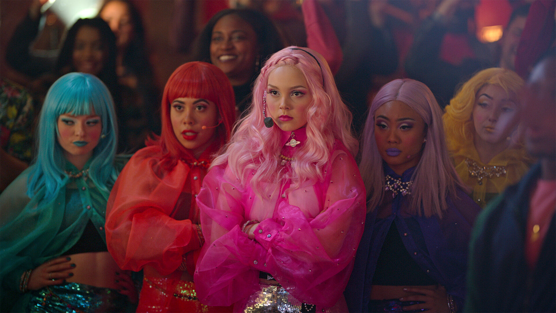 Джули и призраки 6 серия