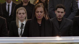 Монархиня 2 сезон 1 серия