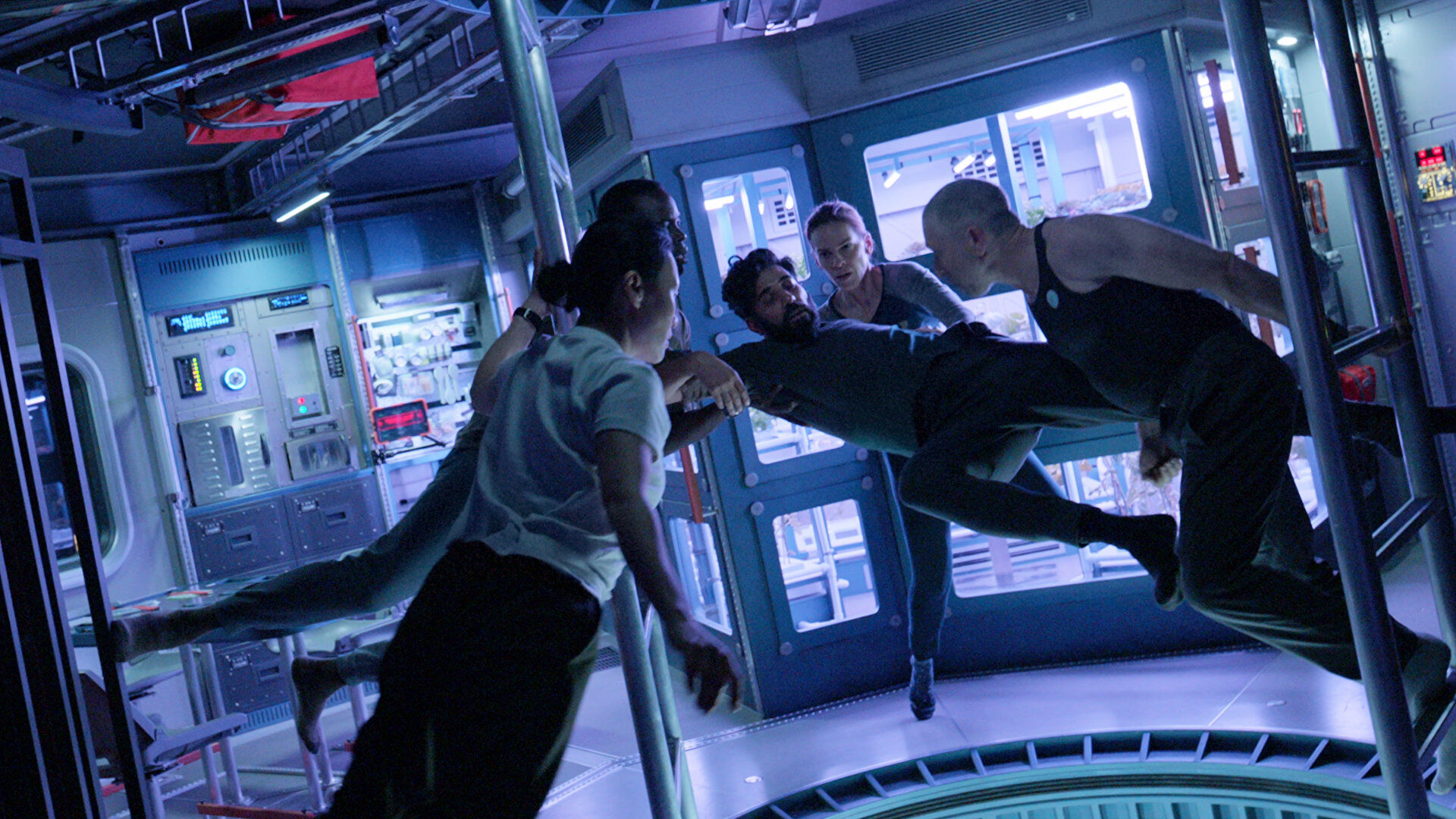 Вдали 4 серия