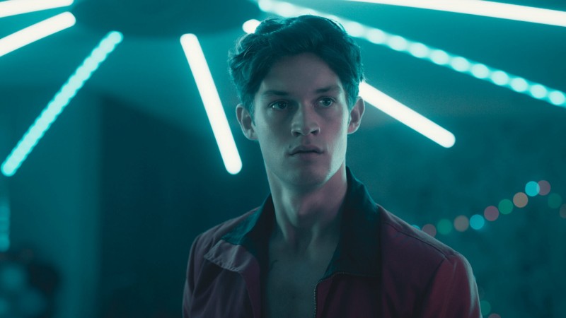 Как продавать наркотики онлайн 3 сезон 6 серия