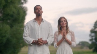 Девять совсем незнакомых людей 1 сезон 8 серия