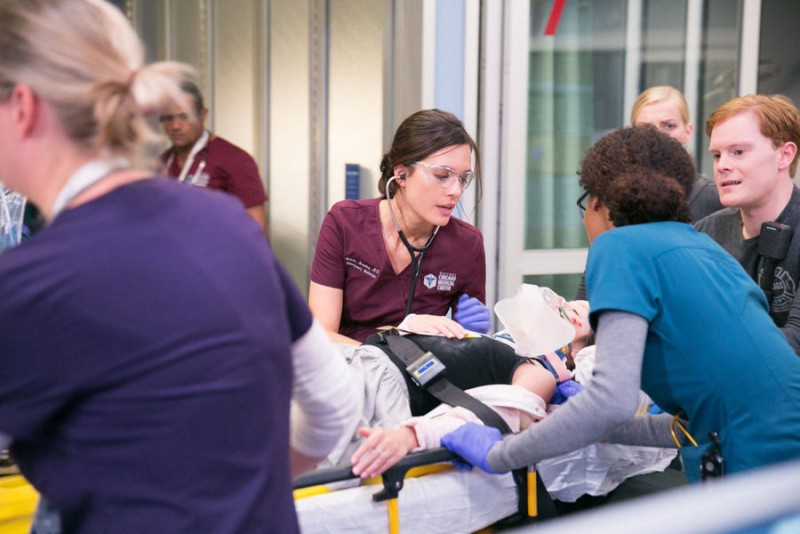 Медики Чикаго 1 серия