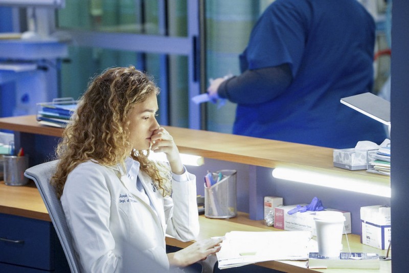 Медики Чикаго 2 сезон 9 серия