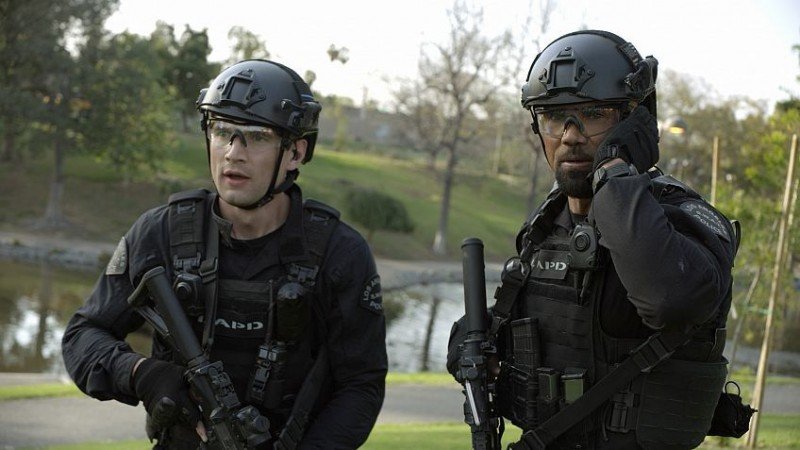 S. W. A. T.: Спецназ города ангелов 22 серия