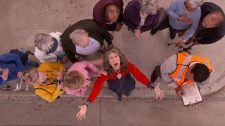 Грейс и Фрэнки 5 сезон 4 серия