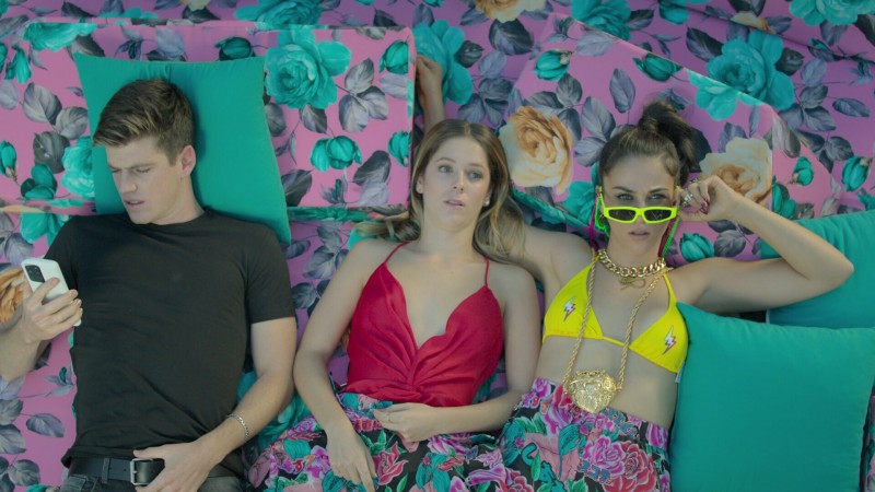 Элита. Короткие истории. Гусман, Каэ, Ребека 1 серия