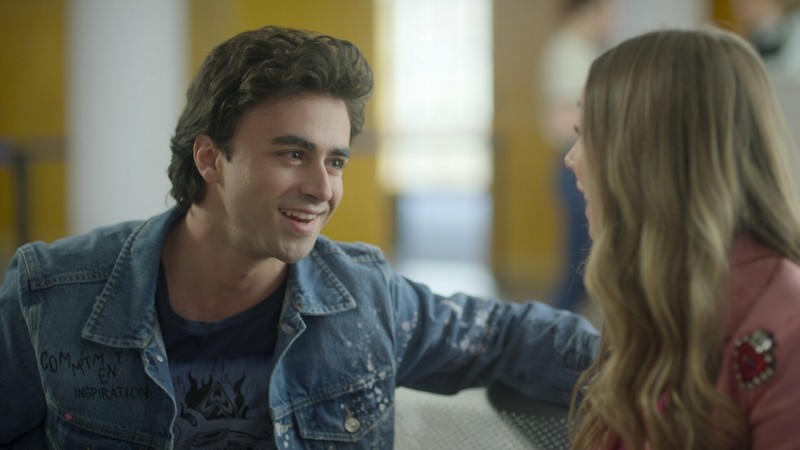 Элита. Короткие истории. Карла и Самуэль 1 серия