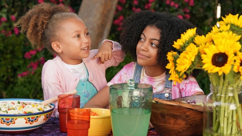 Разноцветная комедия 1 серия