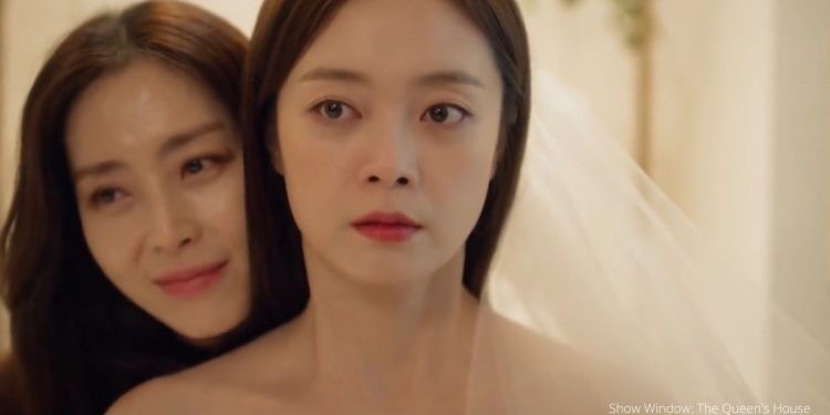 Снежное окно: Дом королевы 12 серия