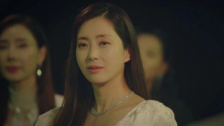 Снежное окно: Дом королевы 1 сезон 1 серия