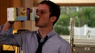 Уилфред 1 сезон 1 серия