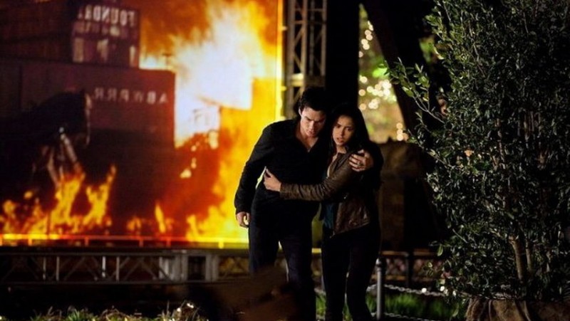 Дневники вампира 2 сезон 22 серия