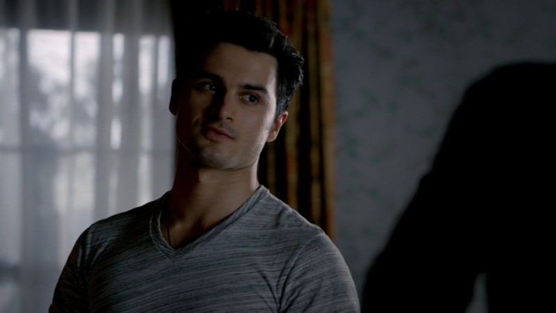 Дневники вампира 5 сезон 14 серия