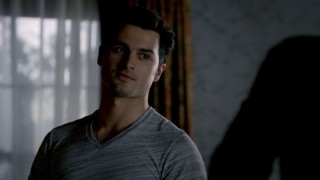 Дневники вампира 5 сезон 14 серия