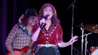 Монарх 1 сезон 2 серия