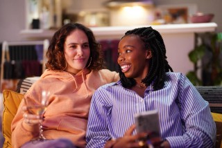 Квартира на двоих 1 сезон 4 серия