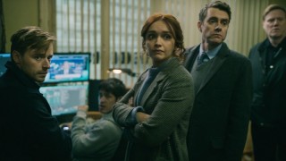 Медленные лошади 1 сезон 1 серия