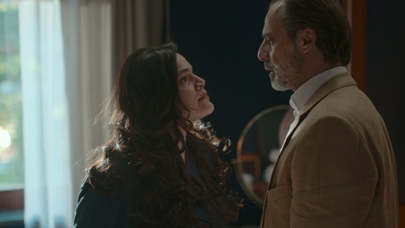 Лживая взрослая жизнь 4 серия