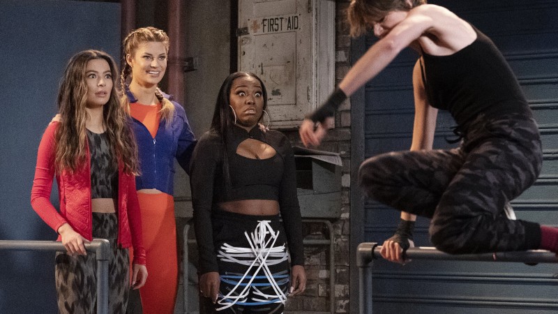 Возвращение АйКарли 2 сезон 9 серия