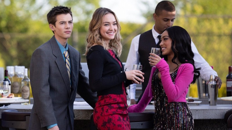 Жестокое лето 2 сезон 1 серия