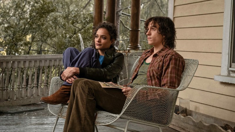 Переполненная комната 2 серия